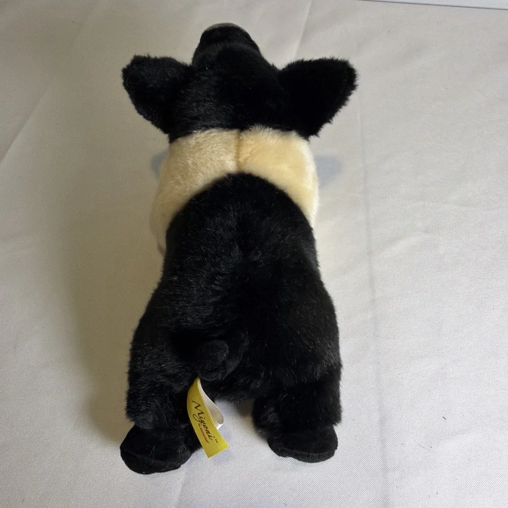 Aurora Miyoni Hampshire Pig Black and Beige stuff animal toy lifelike detailed